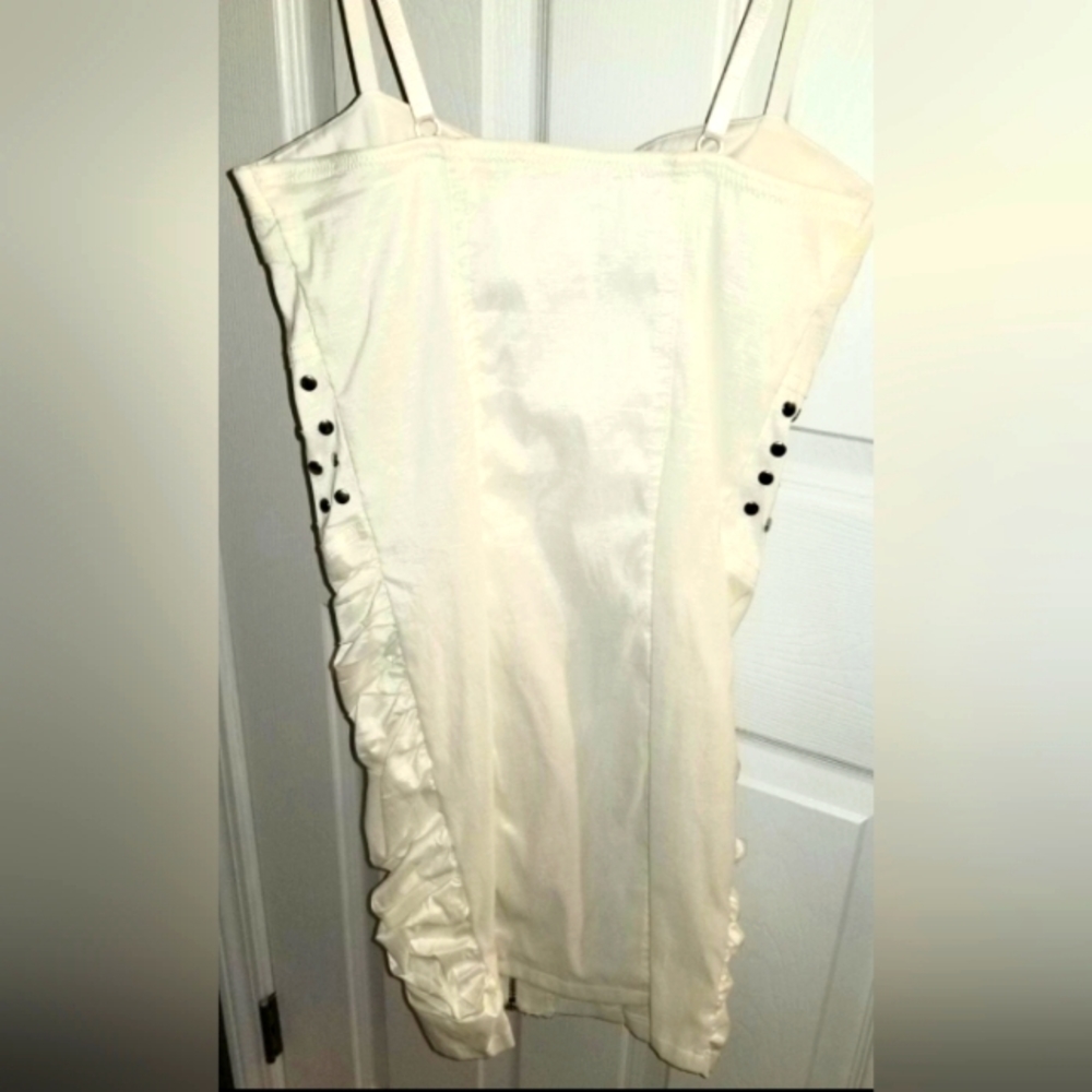 Dress - Picture 2 of 6